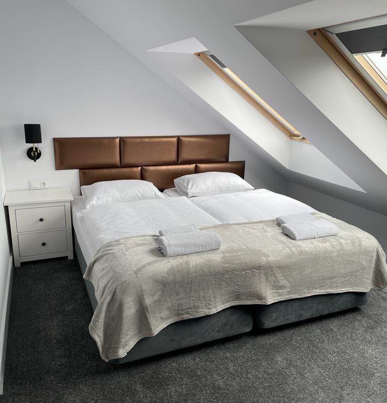 Noclegi nad morzem w Dziwnówku. Pokój czterosoosobowy w Avila Park